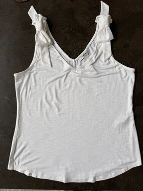 WHBM White Tank w/Bow | Medium | NWT